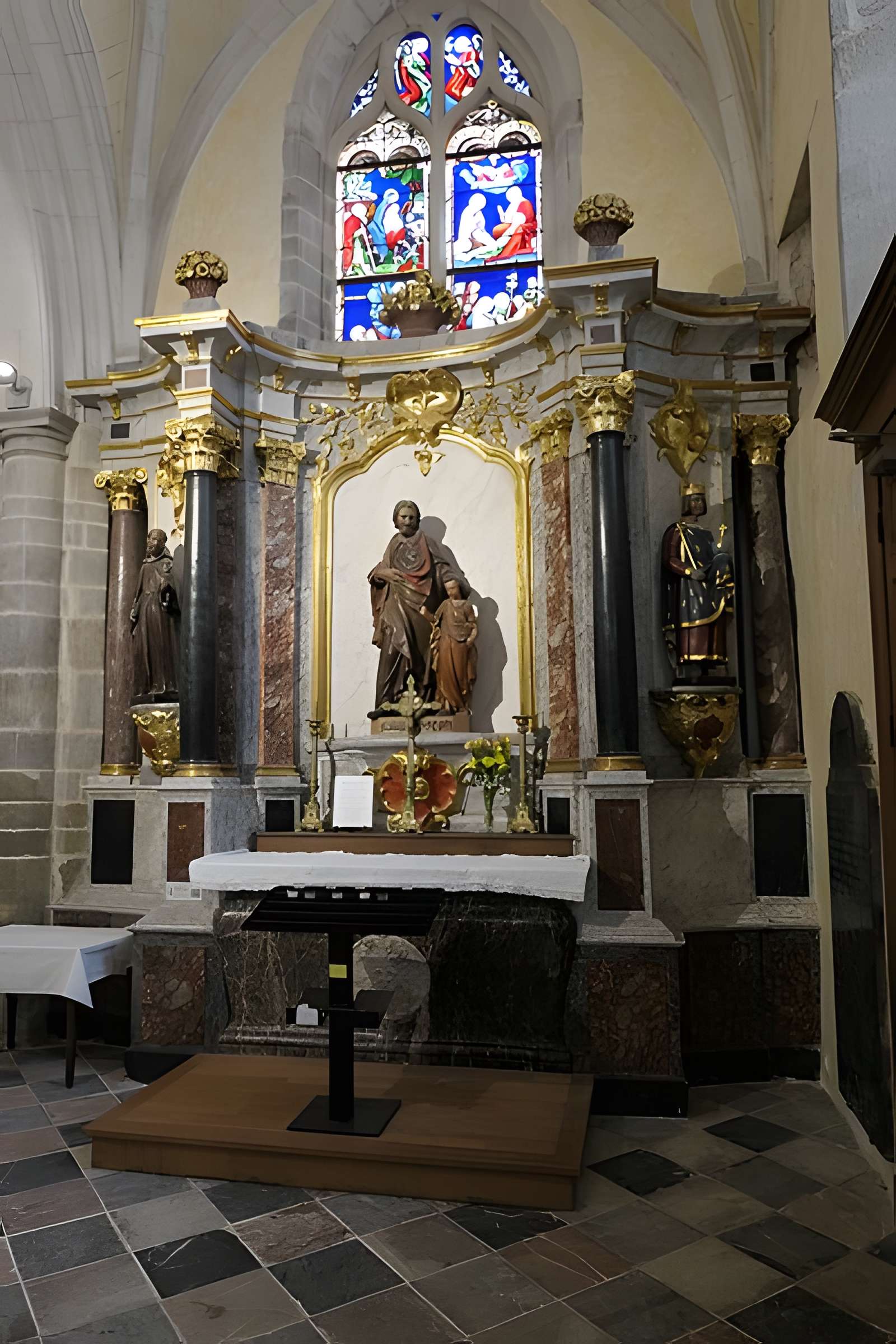 Église Saint-Vénérand de Laval