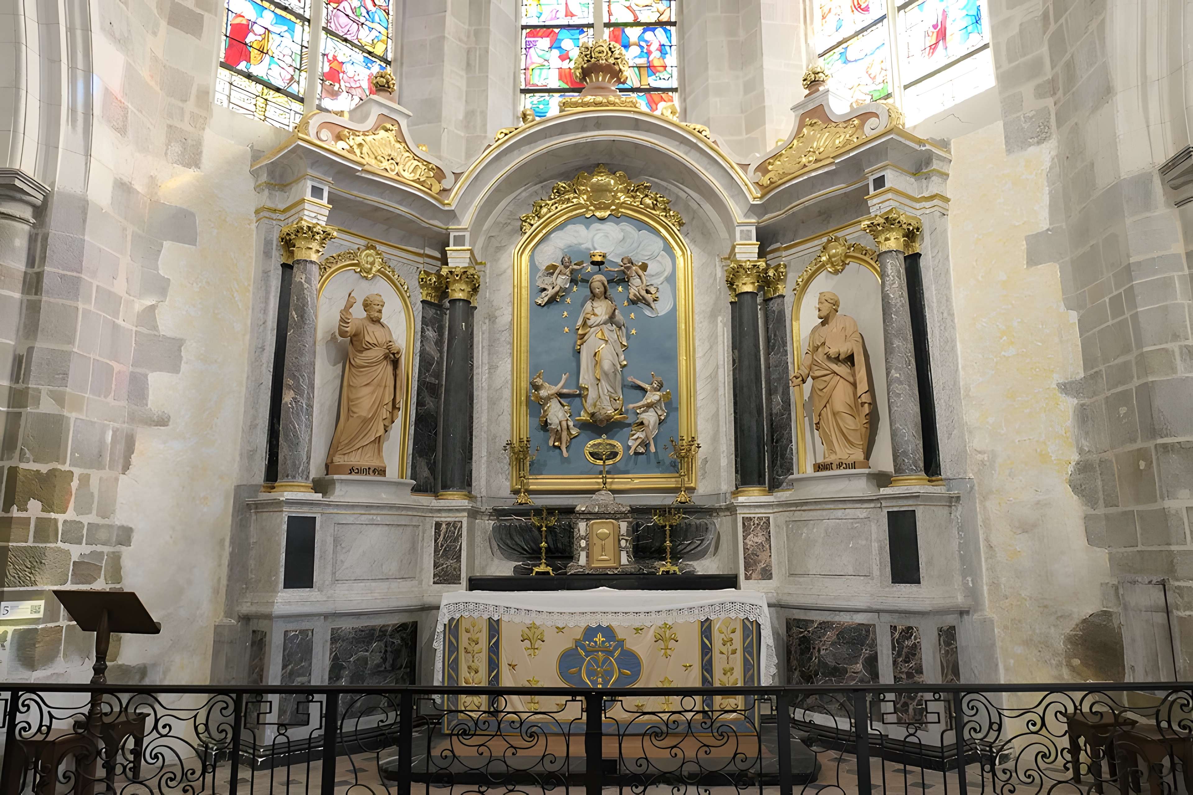 Église Saint-Vénérand de Laval