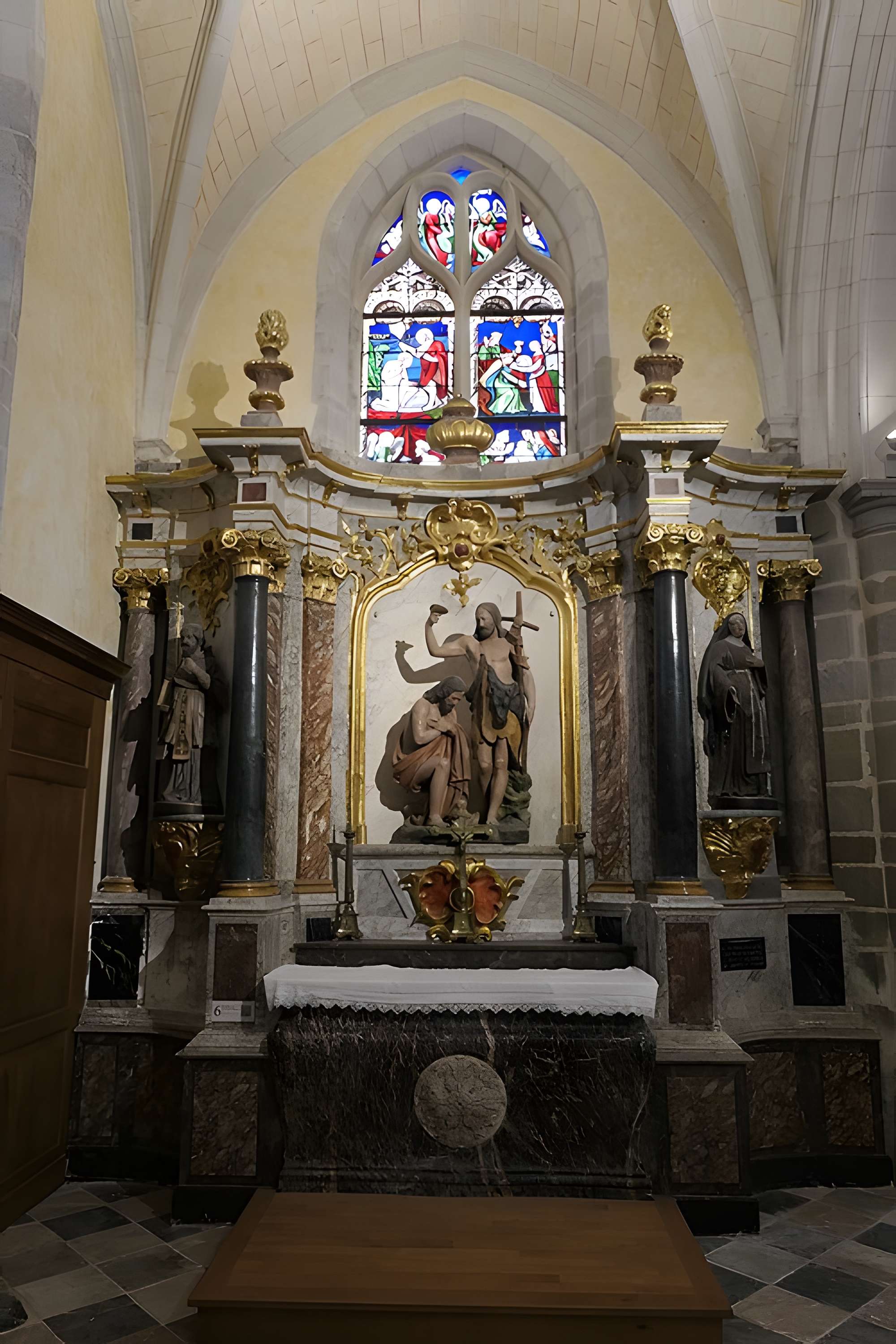Église Saint-Vénérand de Laval