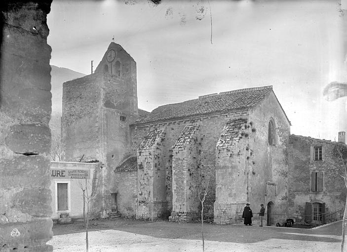 Église Saint-Véran de Fontaine-de-Vaucluse