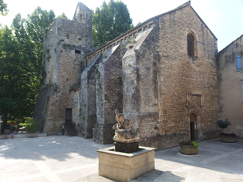 Église Saint-Véran de Fontaine-de-Vaucluse