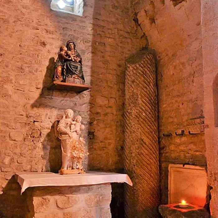 Photo de Église Saint-Véran de Fontaine-de-Vaucluse