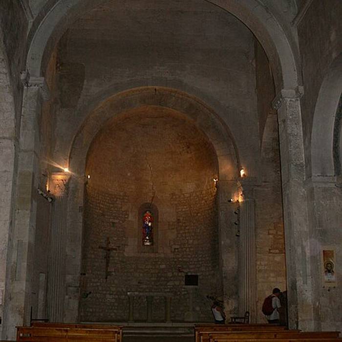 Photo de Église Saint-Véran de Fontaine-de-Vaucluse