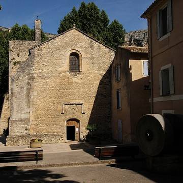 Église Saint-Véran de Fontaine-de-Vaucluse