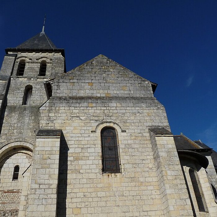 Photo de Église Saint-Vétérin de Gennes