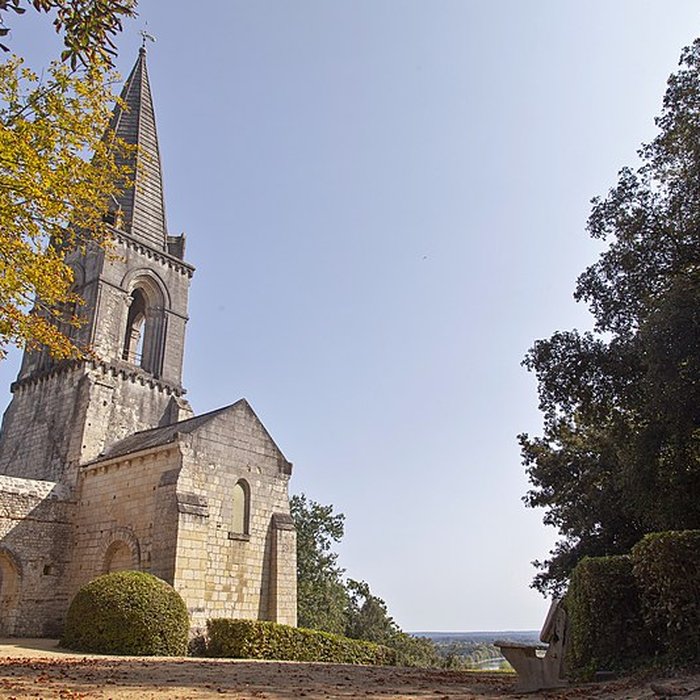Photo de Église Saint-Vétérin de Gennes