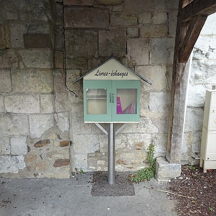 Photo de Église Saint-Vétérin de Gennes