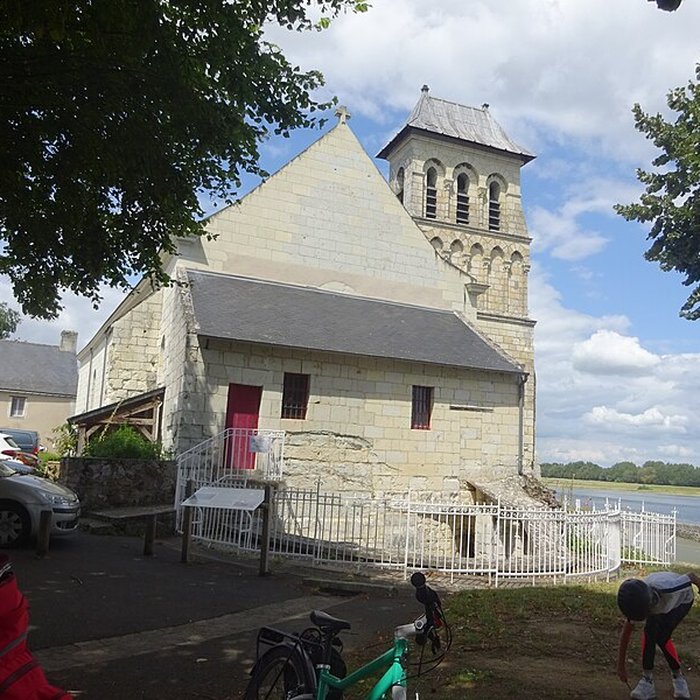 Photo de Église Saint-Vétérin de Gennes