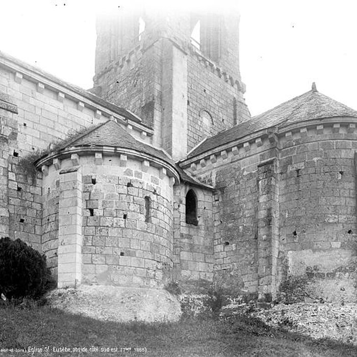Photo de Église Saint-Vétérin de Gennes
