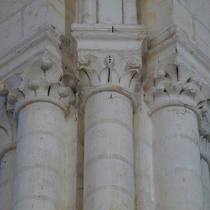 Photo de Église Saint-Vétérin de Gennes