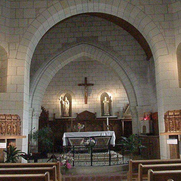Photo de Église Saint-Vétérin de Gennes