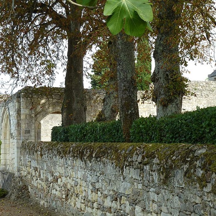 Photo de Église Saint-Vétérin de Gennes