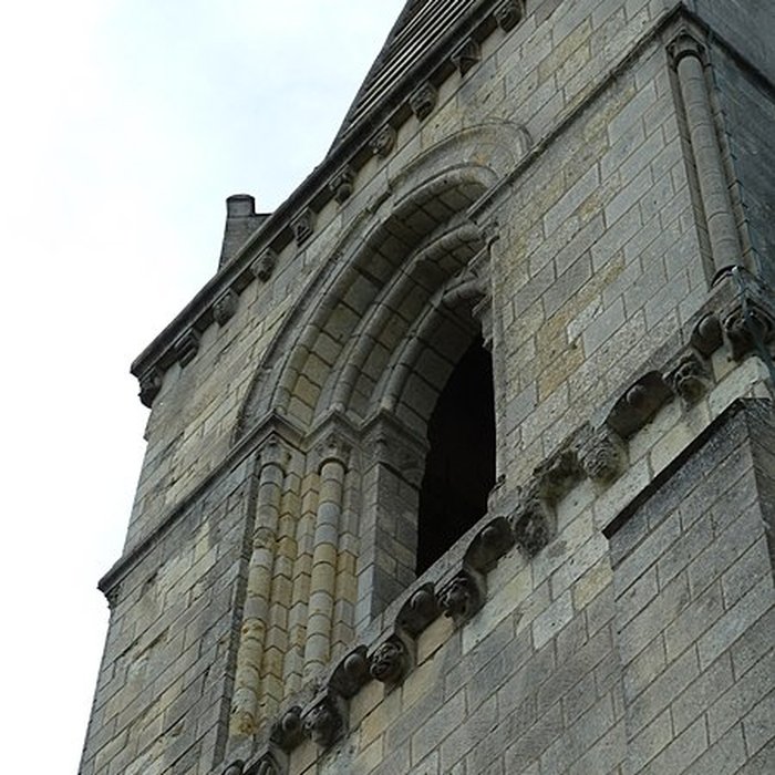 Photo de Église Saint-Vétérin de Gennes