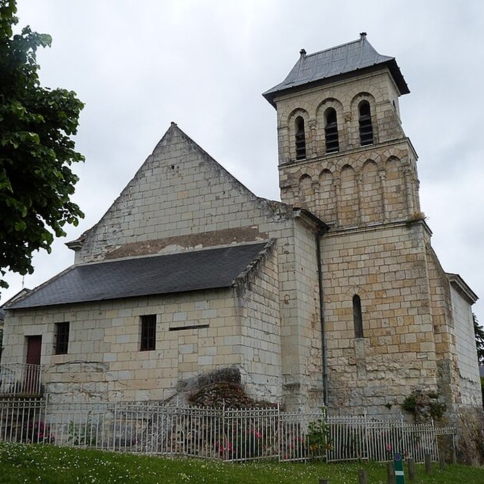 Photo de Église Saint-Vétérin de Gennes