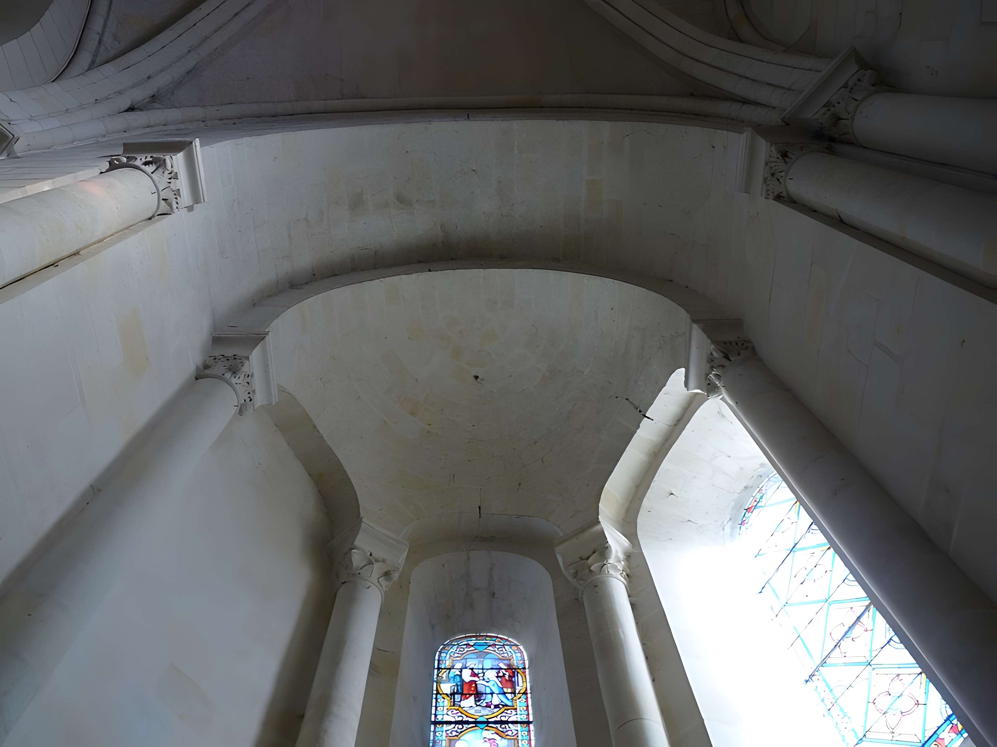 Église Saint-Vétérin de Gennes