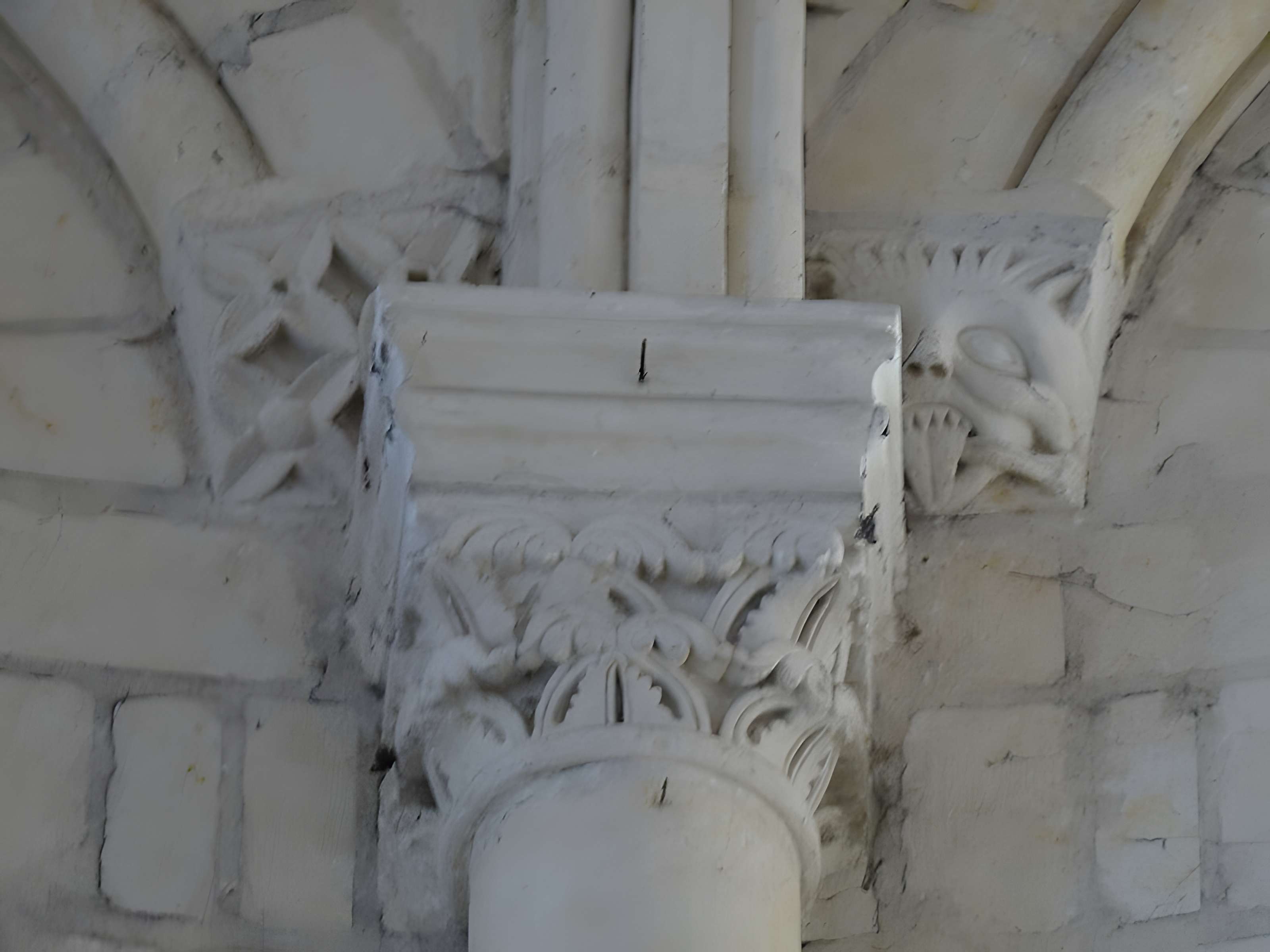 Église Saint-Vétérin de Gennes