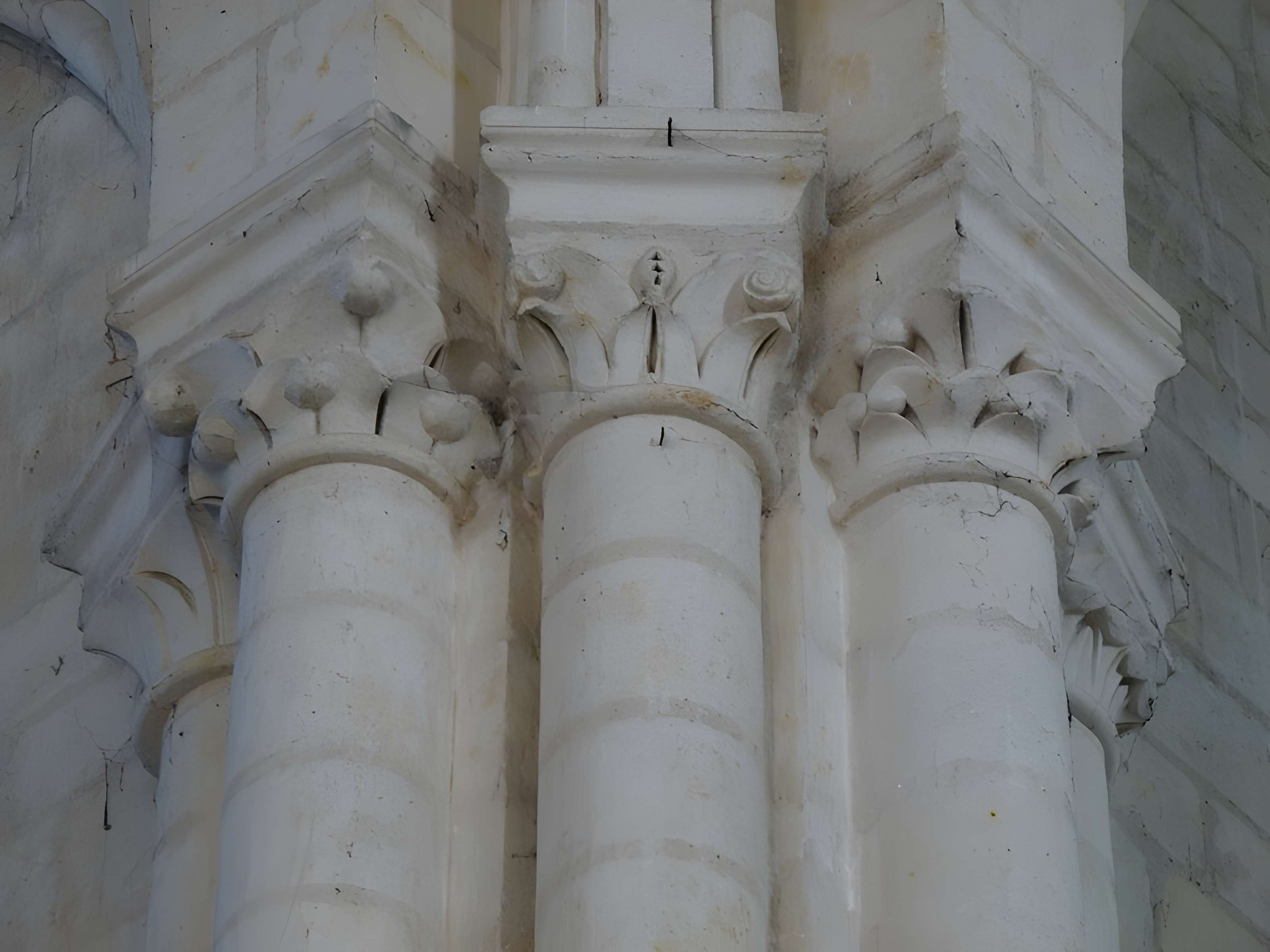 Église Saint-Vétérin de Gennes
