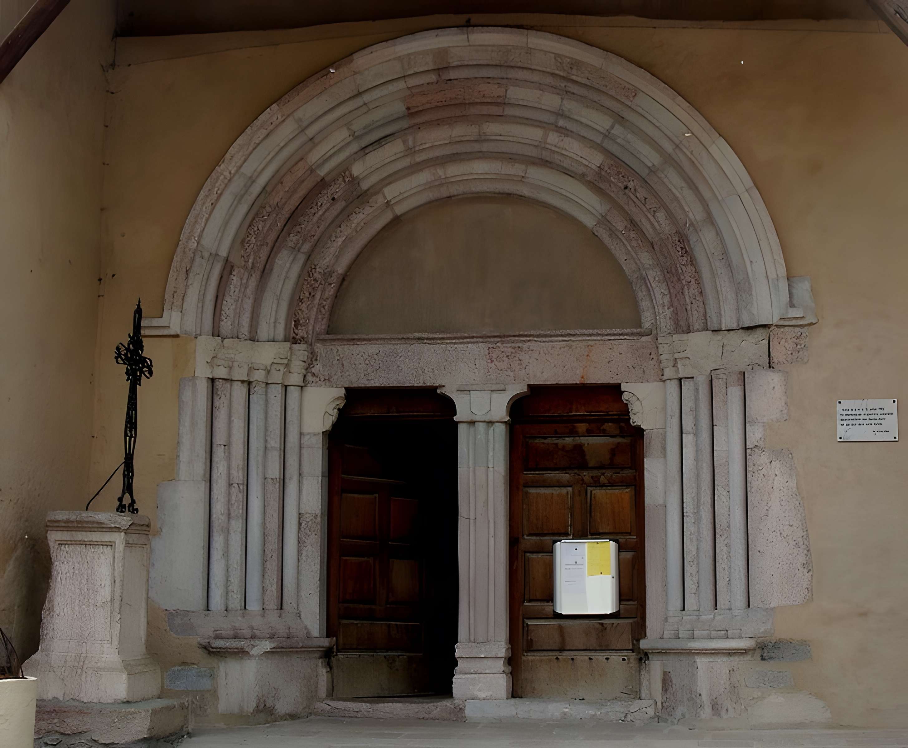 Église Saint-Victor de Chorges