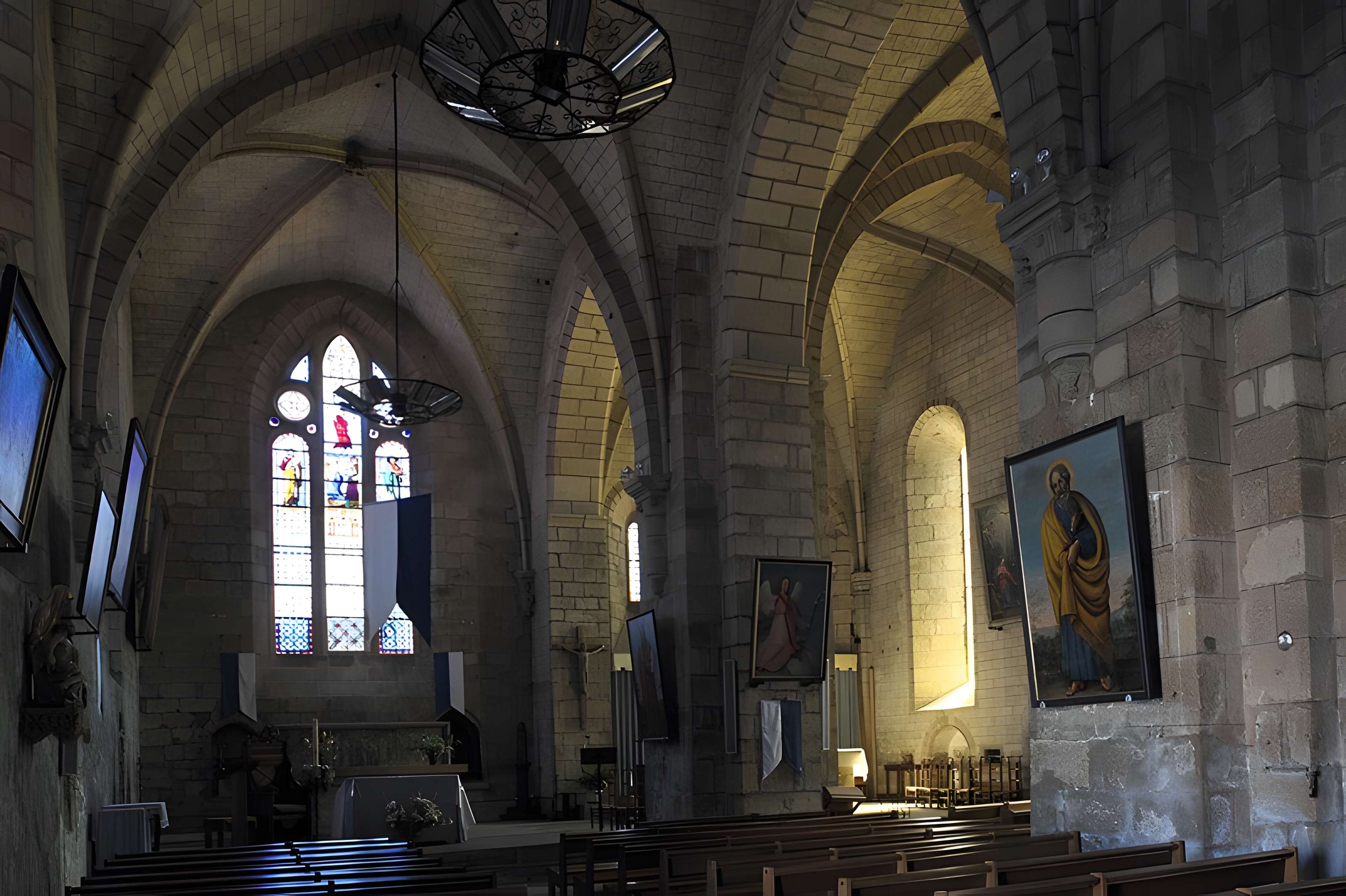 Église Saint-Victurien de Saint-Victurnien