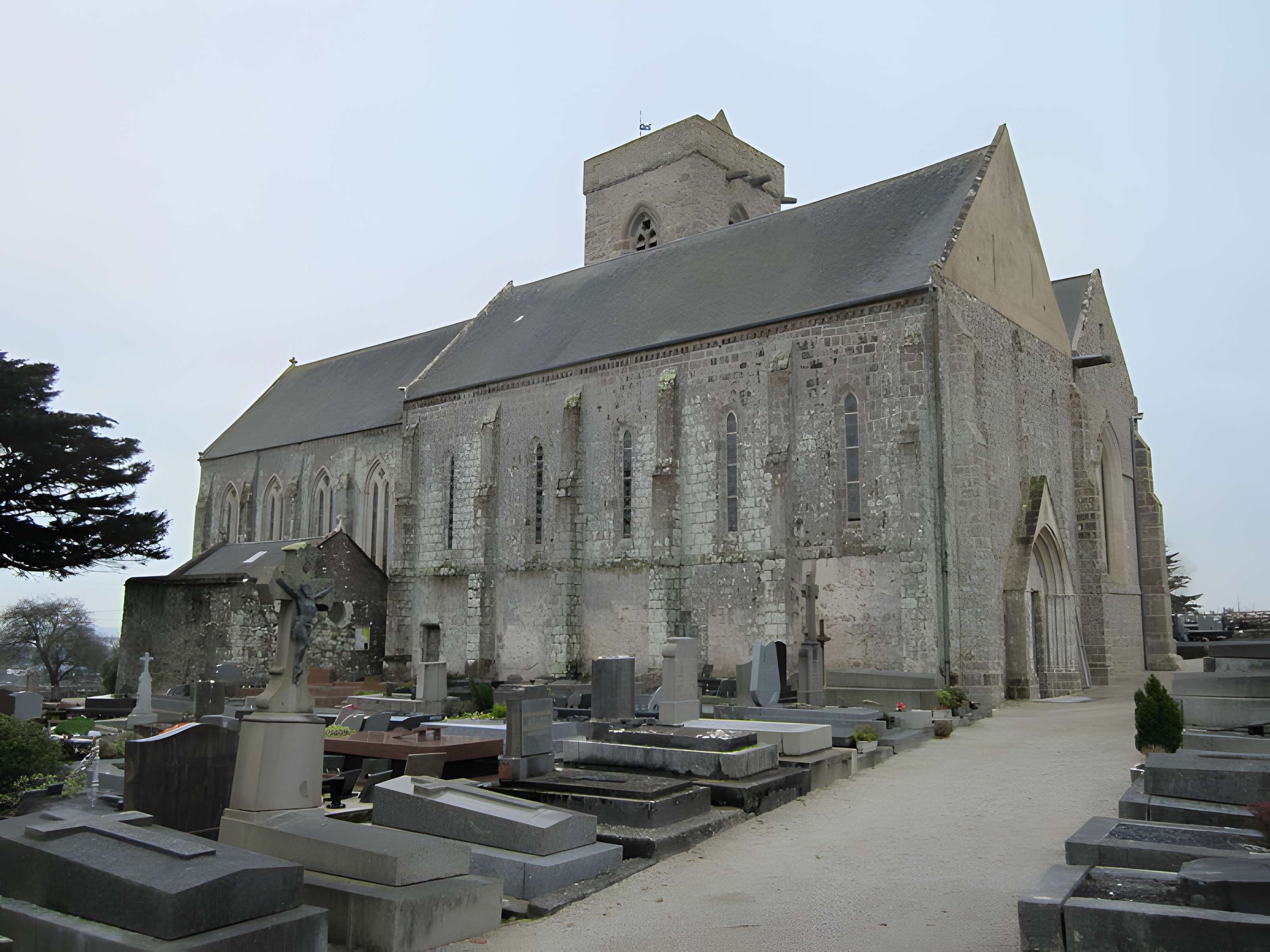 Église Saint-Vigor de Quettehou