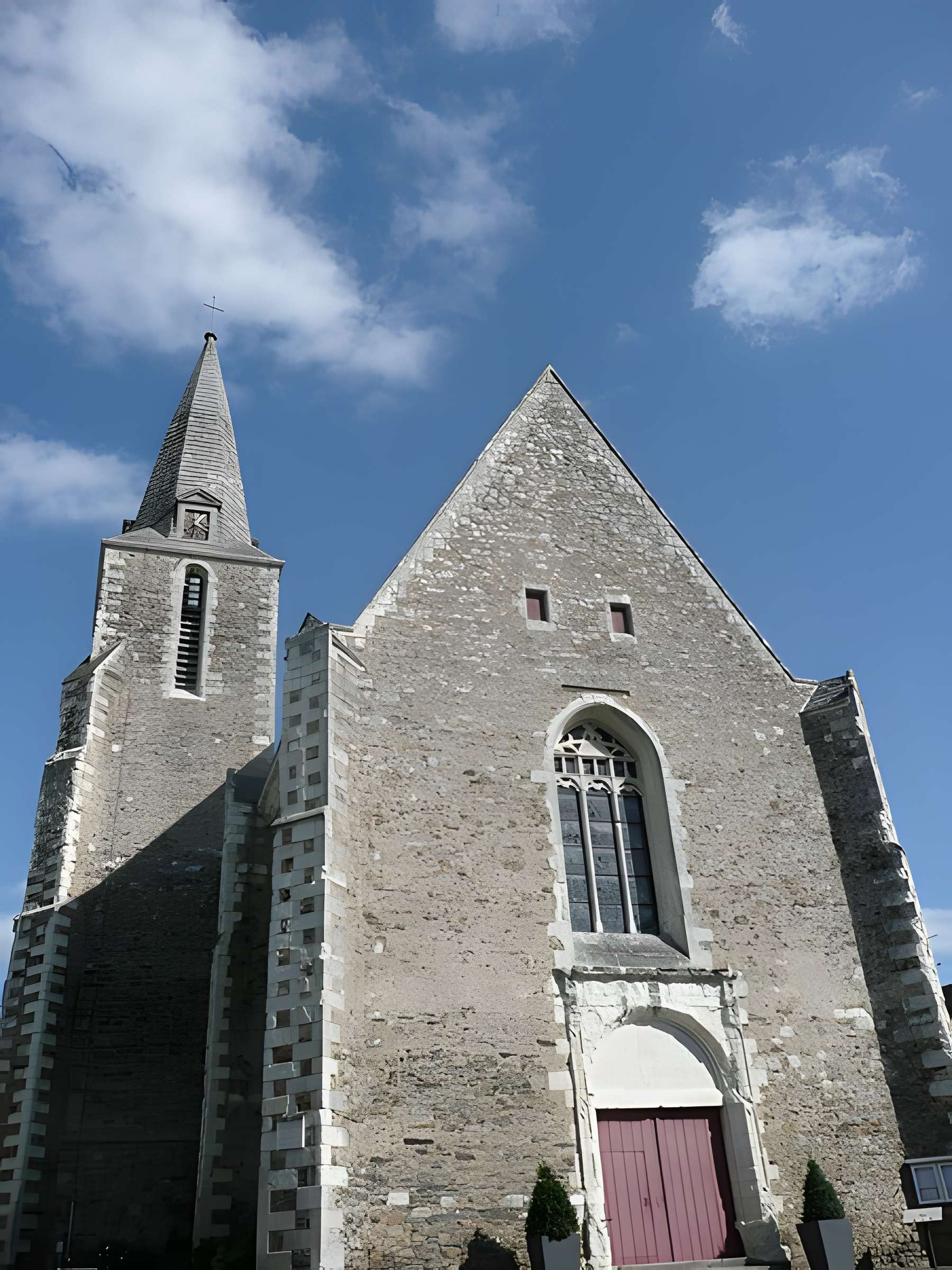 Église Saint-Vincent de Brissac-Quincé
