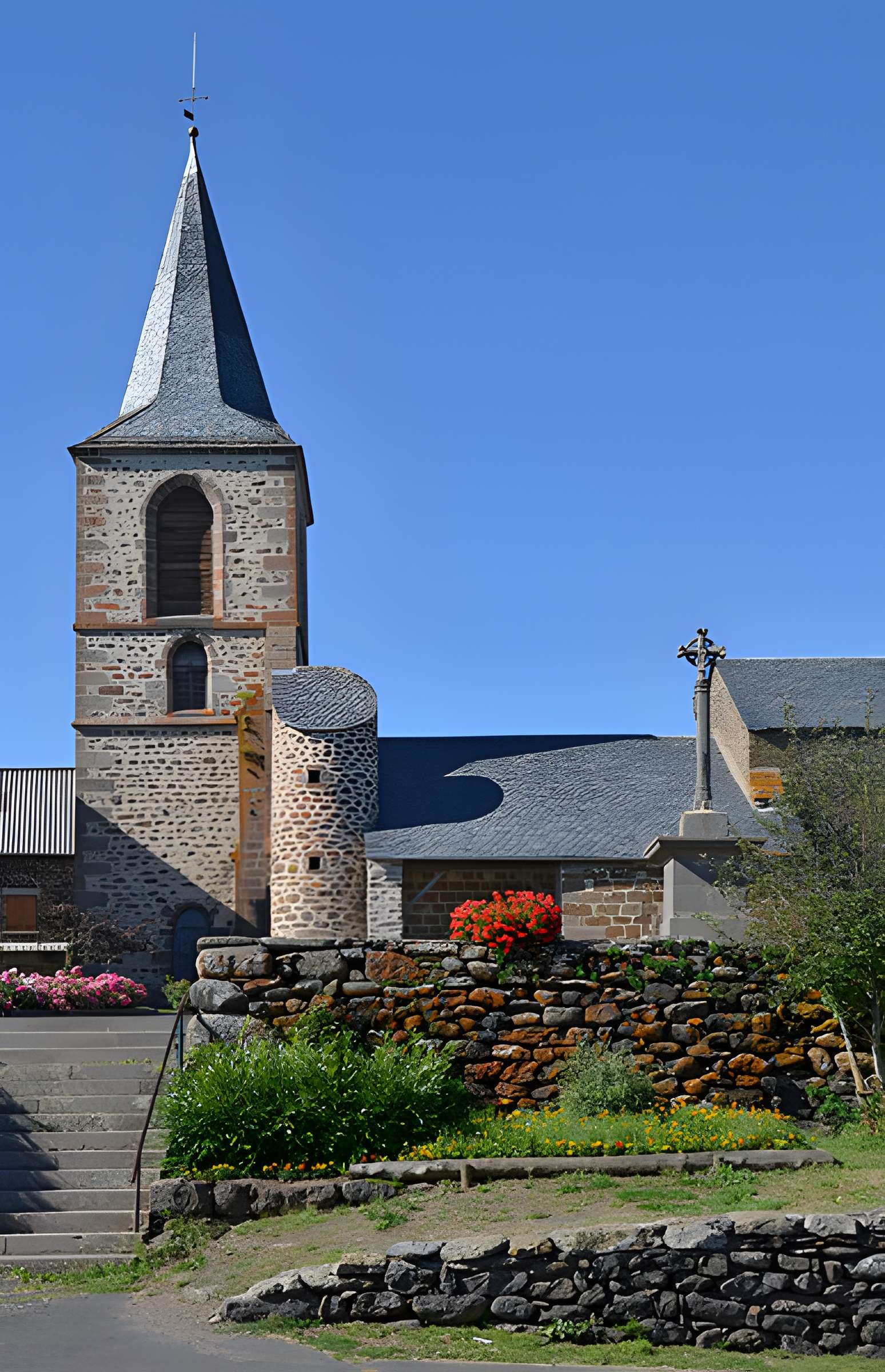 Église Saint-Vincent de Coltines