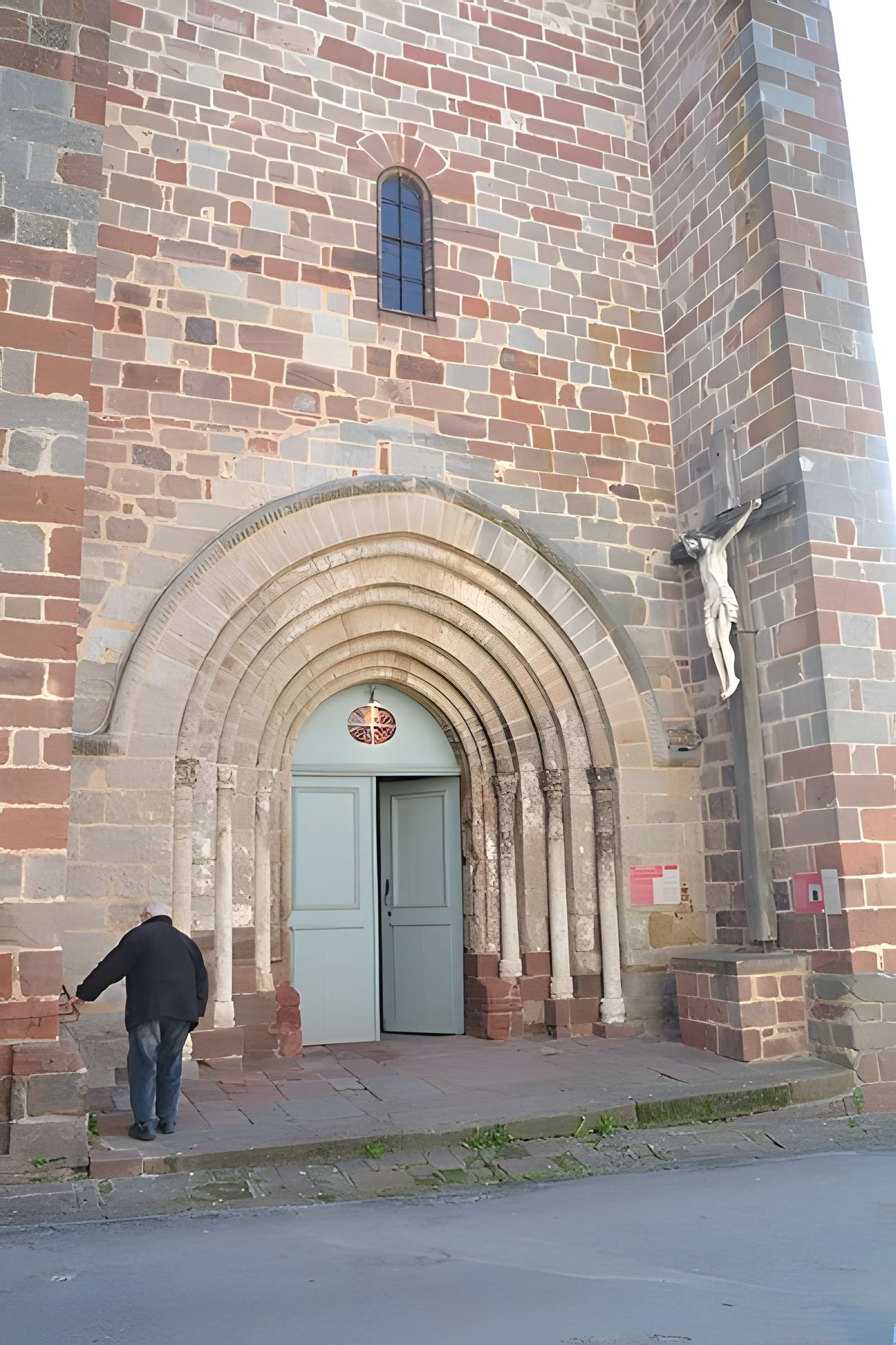 Église Saint-Vincent de Meyssac