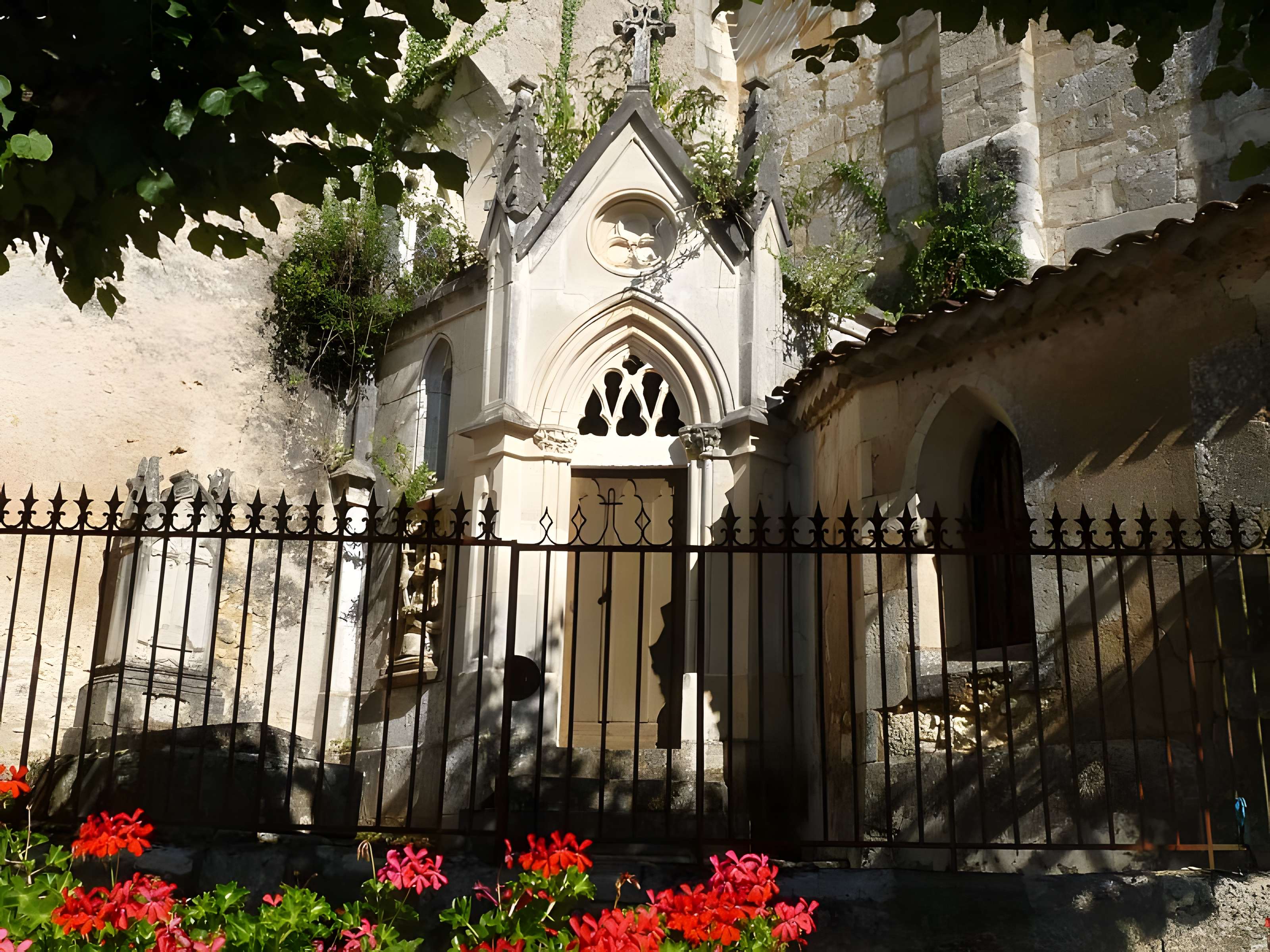 Église Saint-Vincent de Montguyon