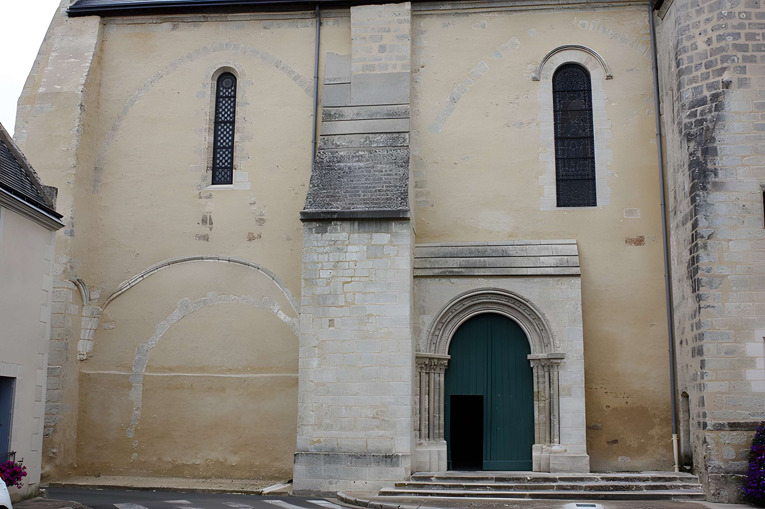 Église Saint-Vincent de Neuvy-le-Roi