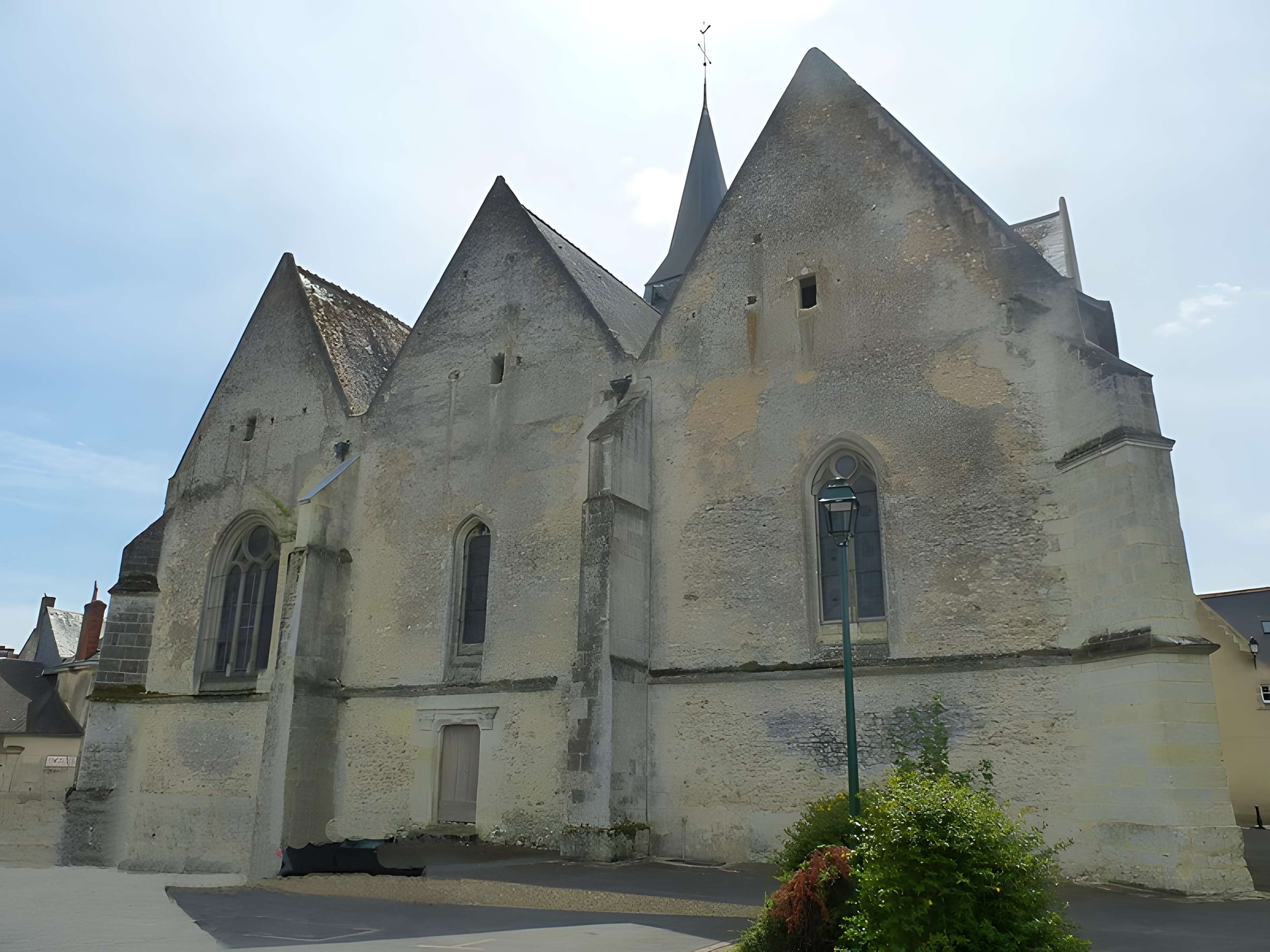 Église Saint-Vincent de Neuvy-le-Roi