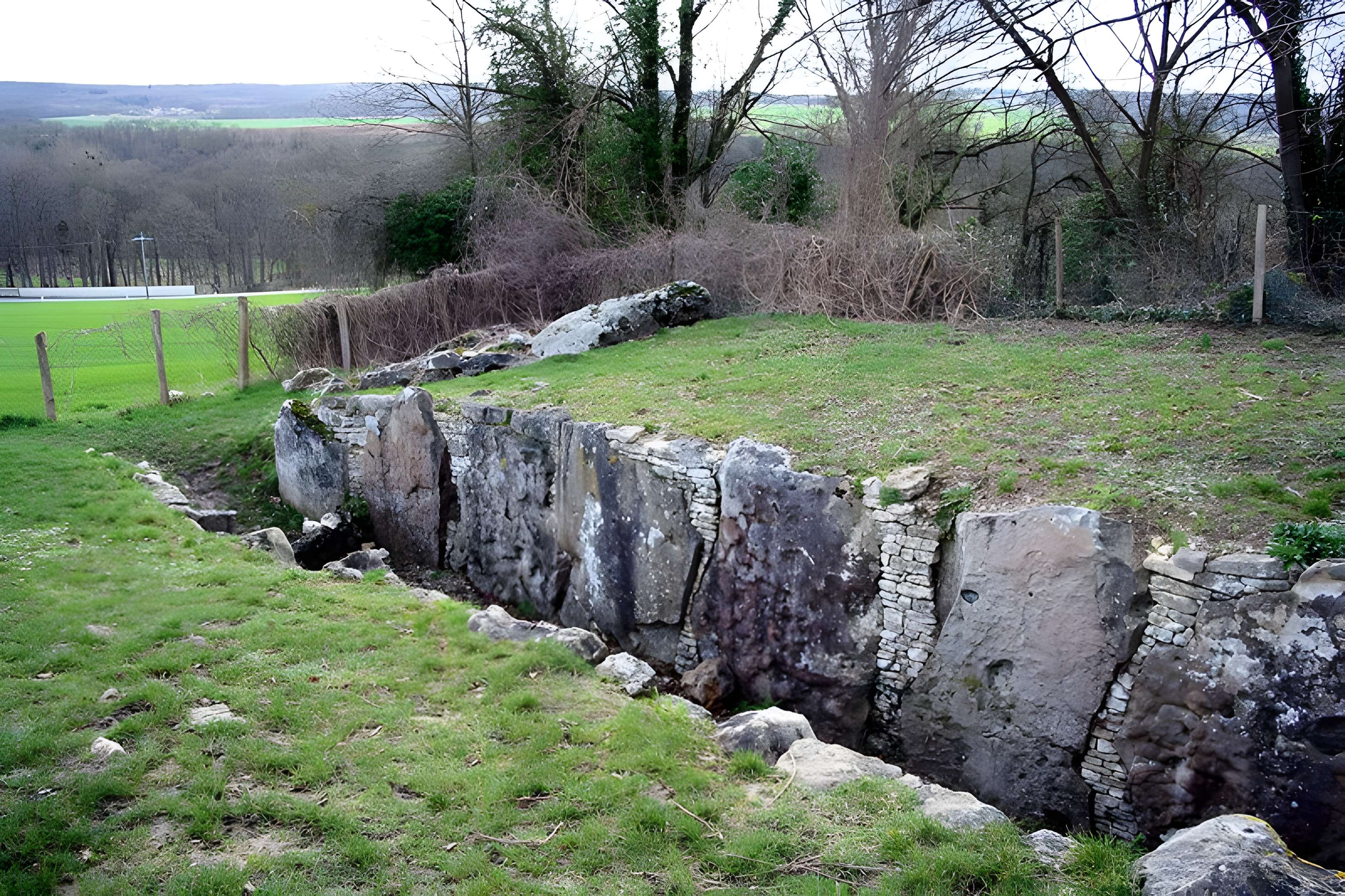 Cave aux Fées de Brueil-en-Vexin