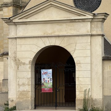 Église Saint-Vincent du Mesnil-le-Roi