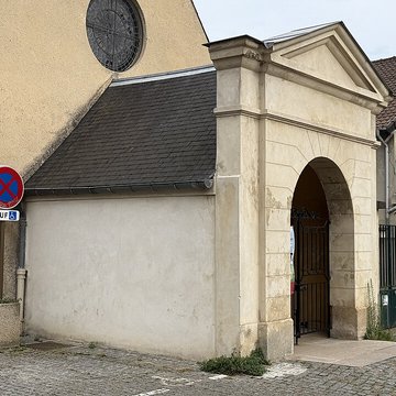 Église Saint-Vincent du Mesnil-le-Roi