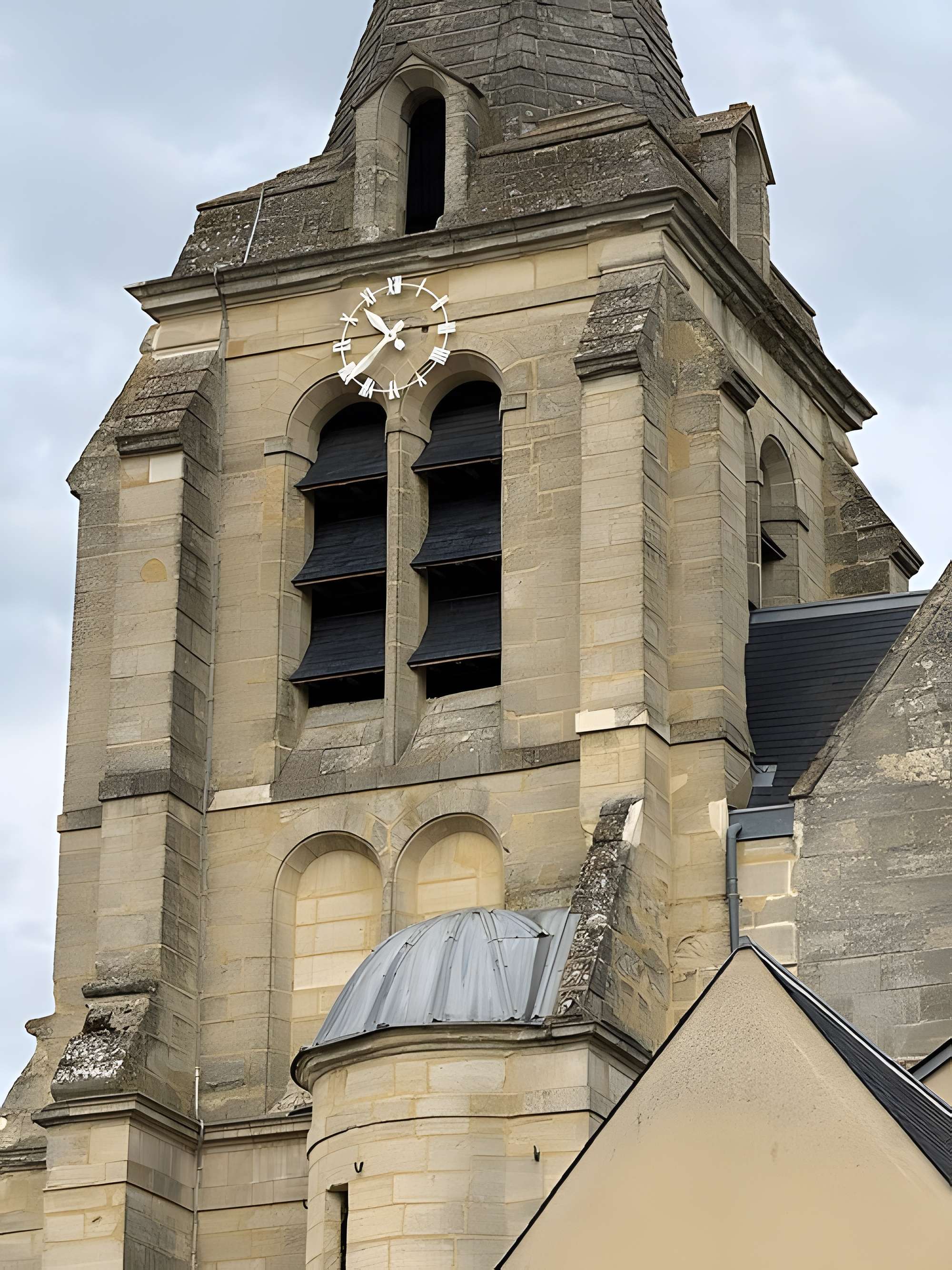 Église Saint-Vincent du Mesnil-le-Roi
