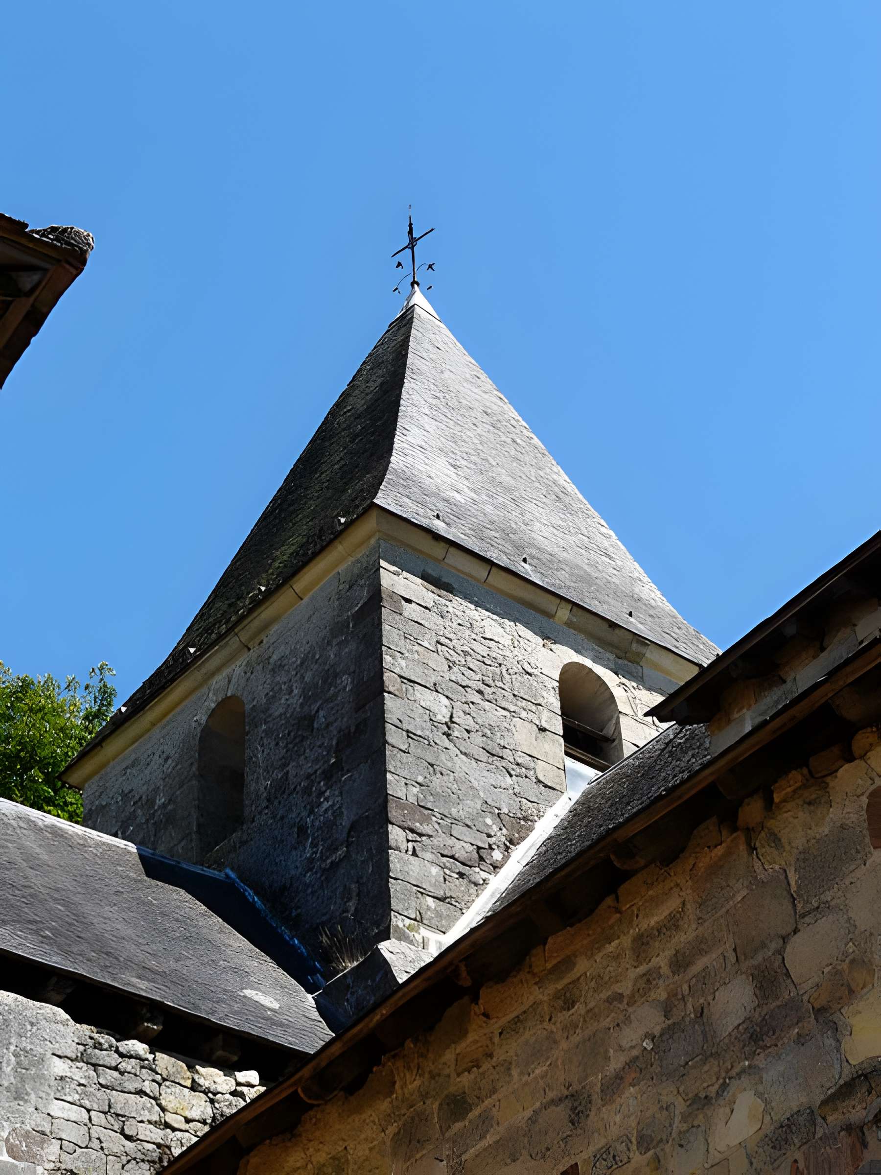 Église Saint-Vincent et Saint-Cloud de Badefols-d'Ans