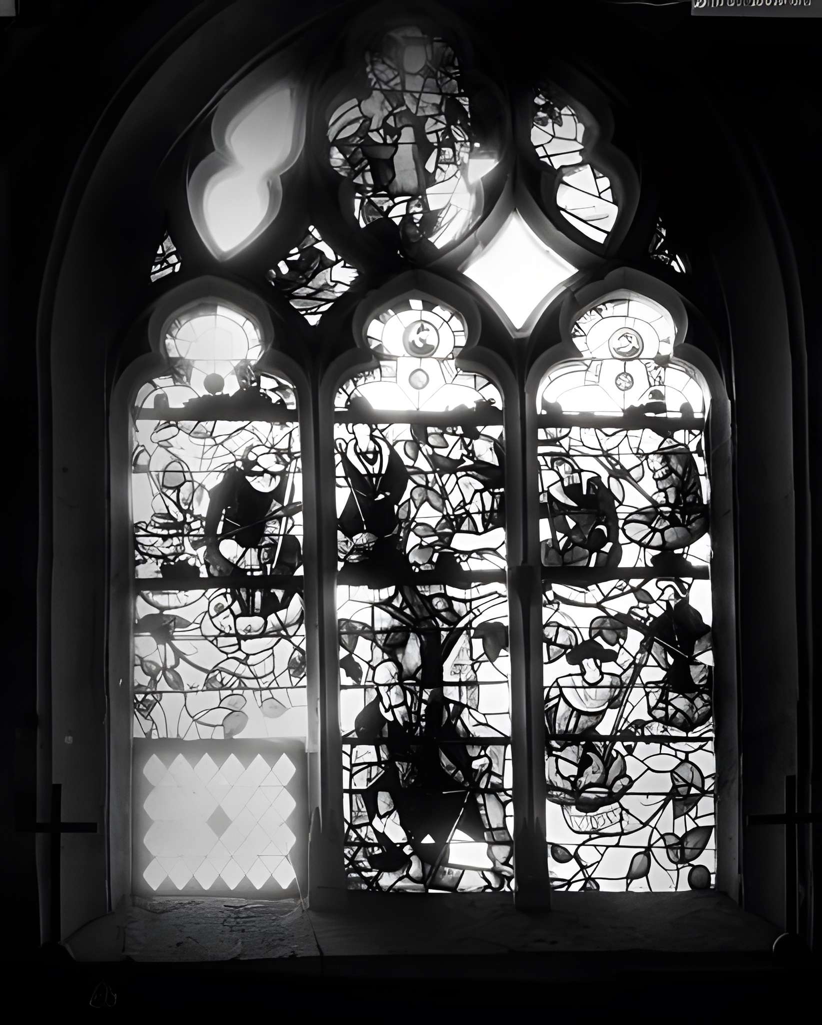 Église Saint-Vincent-et-Sainte-Radegonde de Cour-sur-Loire