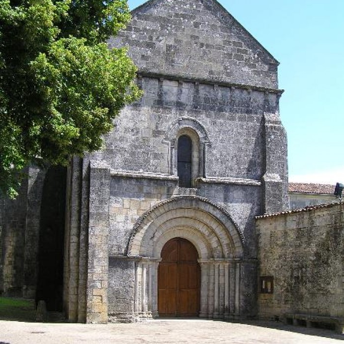 Photo de Église Saint-Vivien de Cherves-Richemont