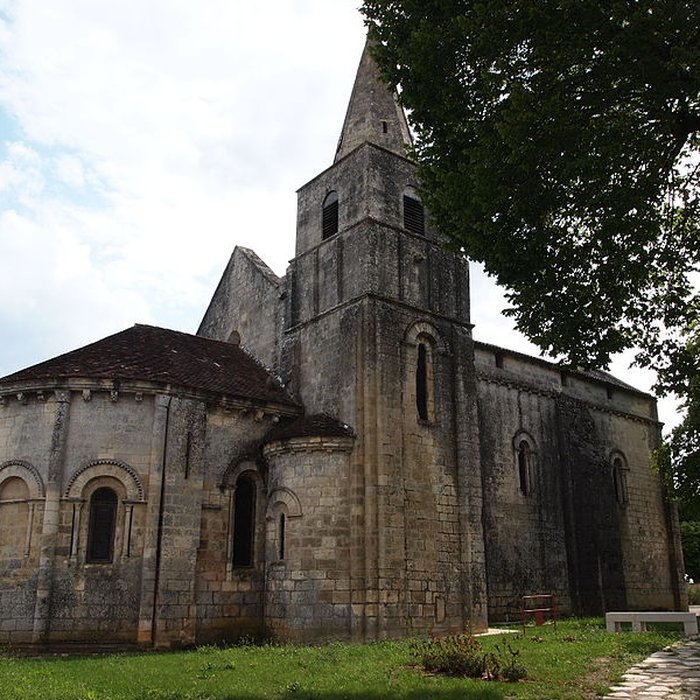 Photo de Église Saint-Vivien de Cherves-Richemont