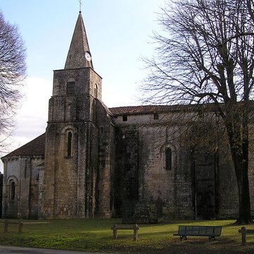 Église Saint-Vivien de Cherves-Richemont