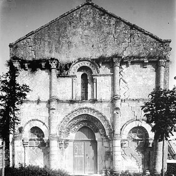 Église Saint-Vivien de La Vallée