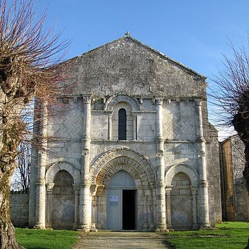Église Saint-Vivien de La Vallée
