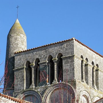 Église Saint-Vivien de La Vallée