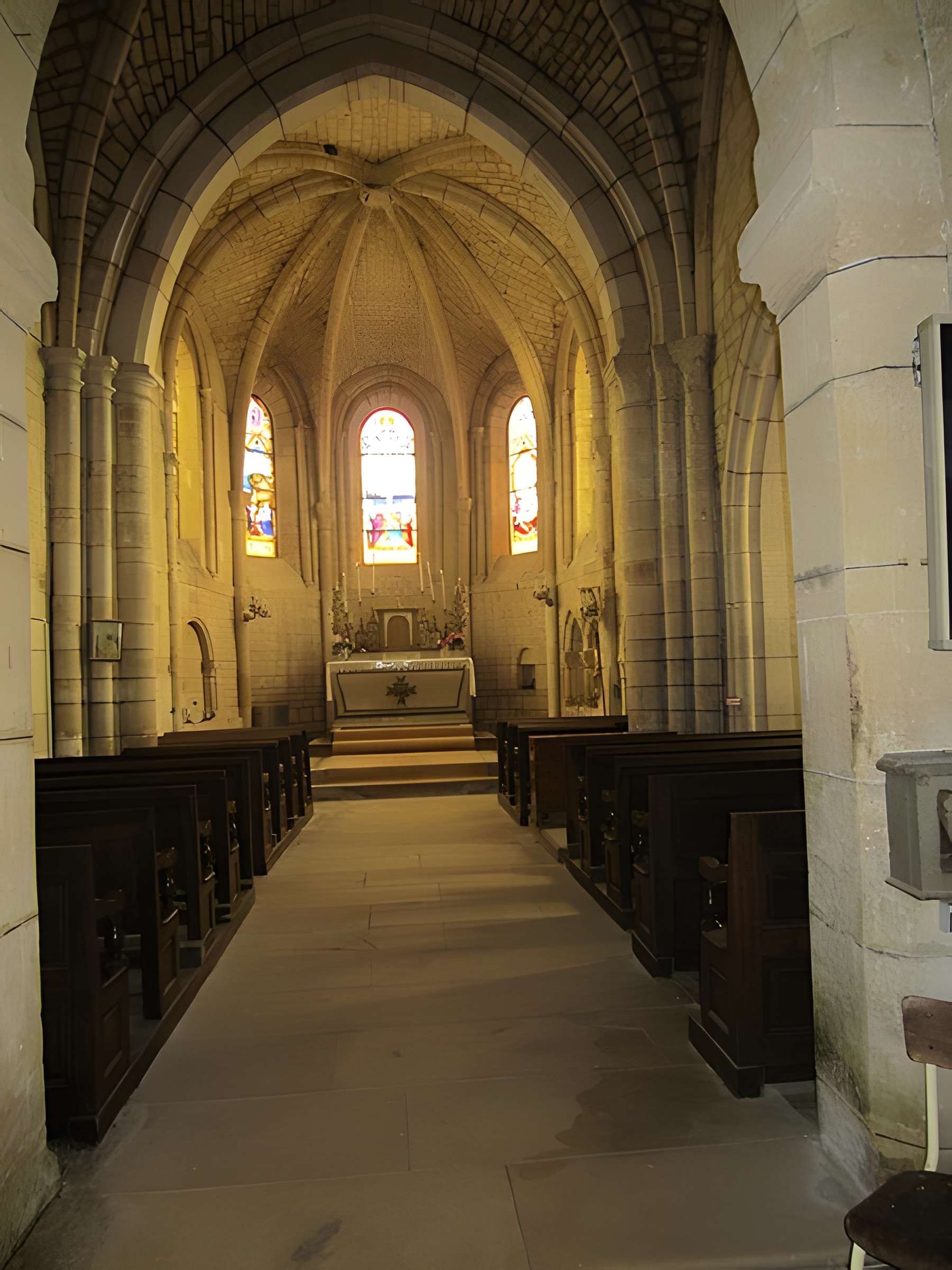 Église Saint-Vrain de Saint-Vrain