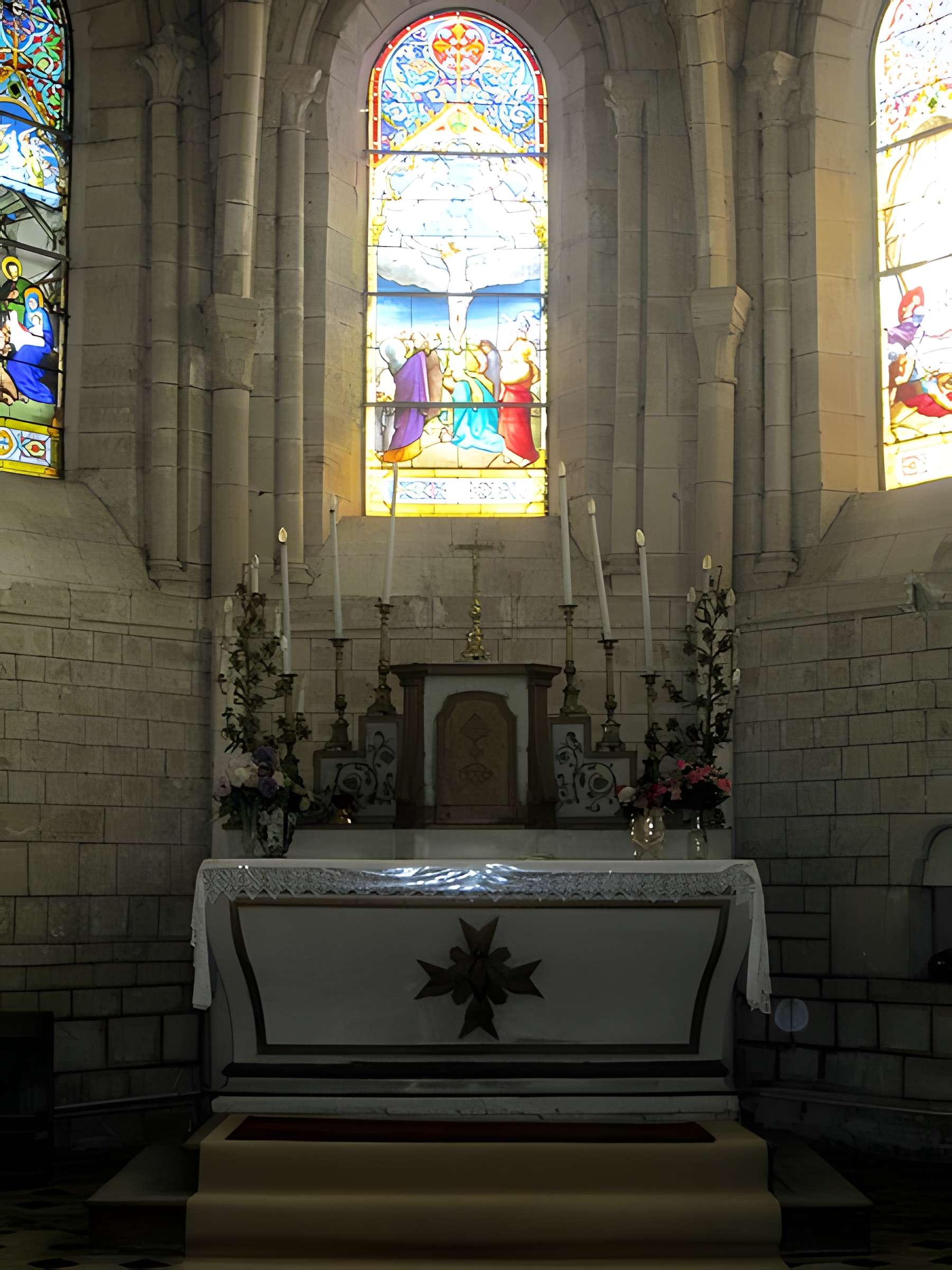 Église Saint-Vrain de Saint-Vrain