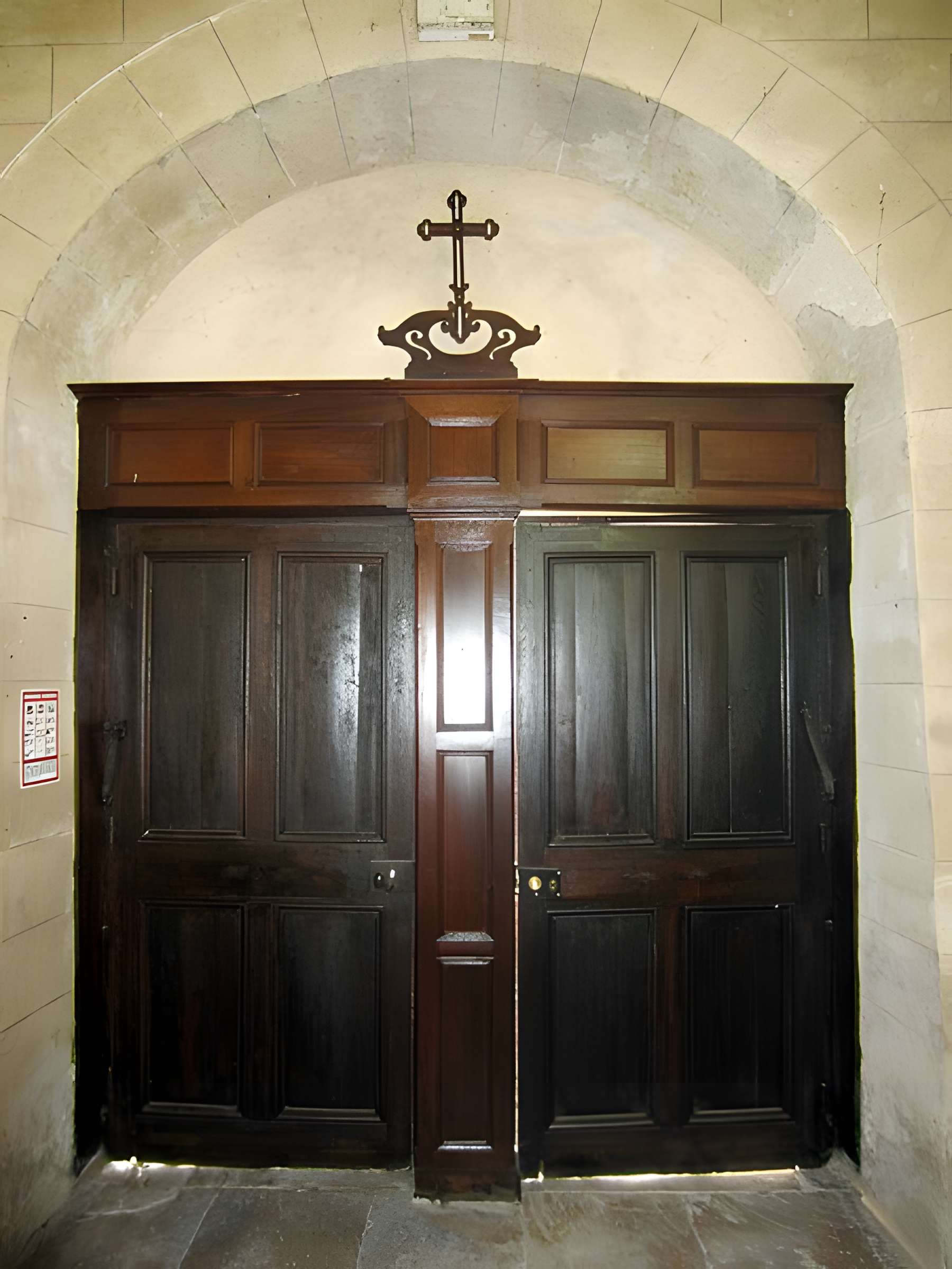 Église Saint-Vrain de Saint-Vrain