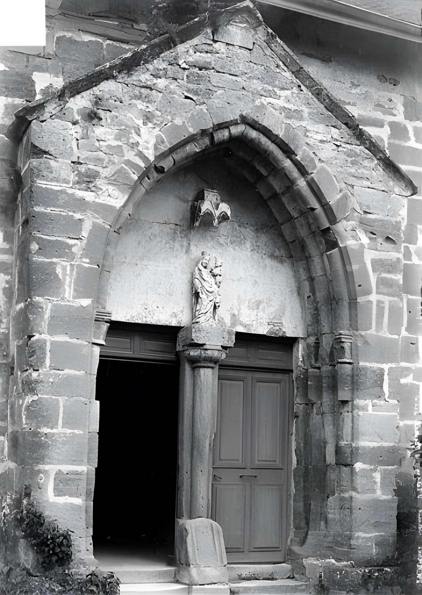 Église Saint-Vrain de Saint-Vrain