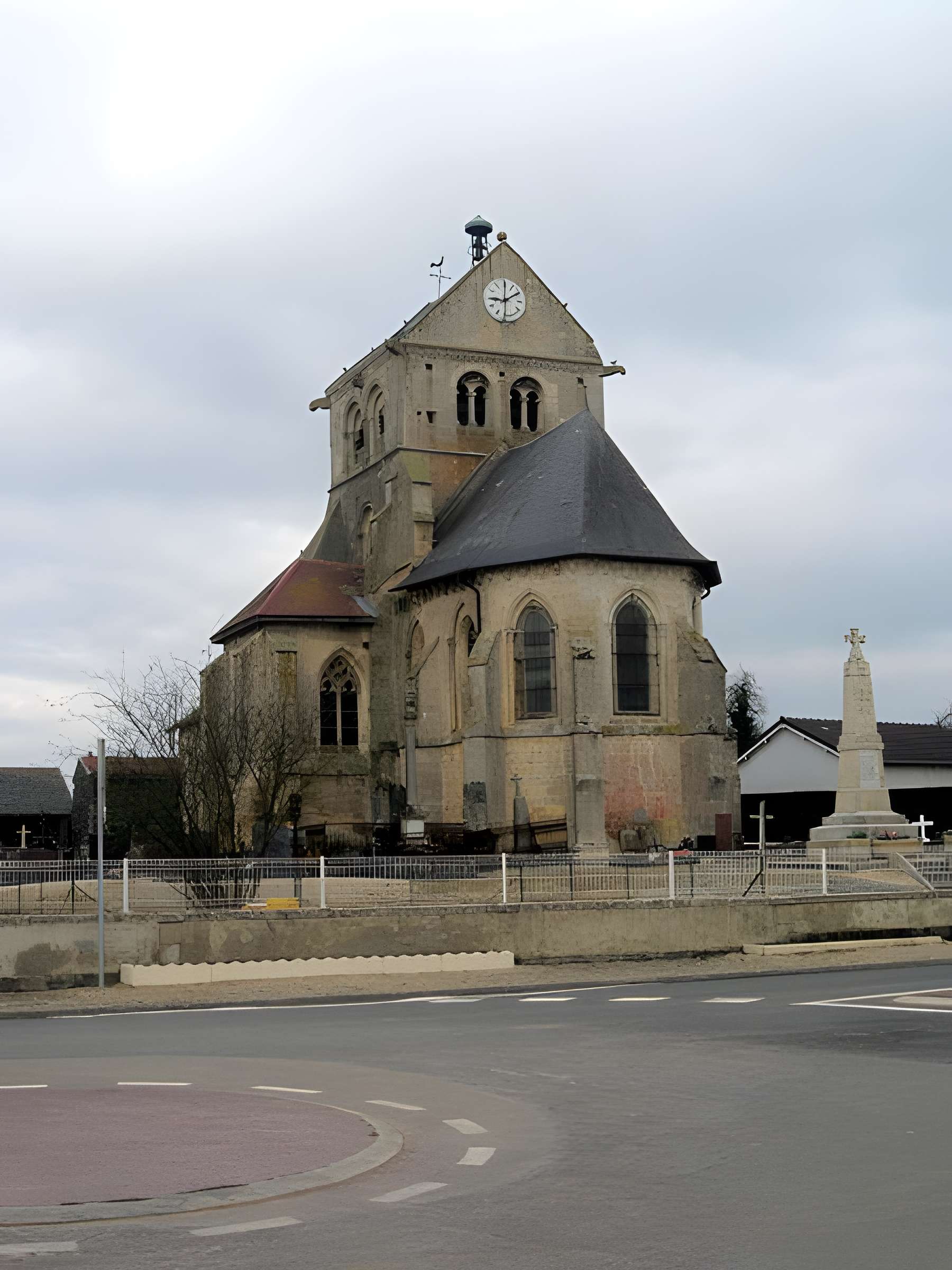Église Saint-Vrain de Saint-Vrain
