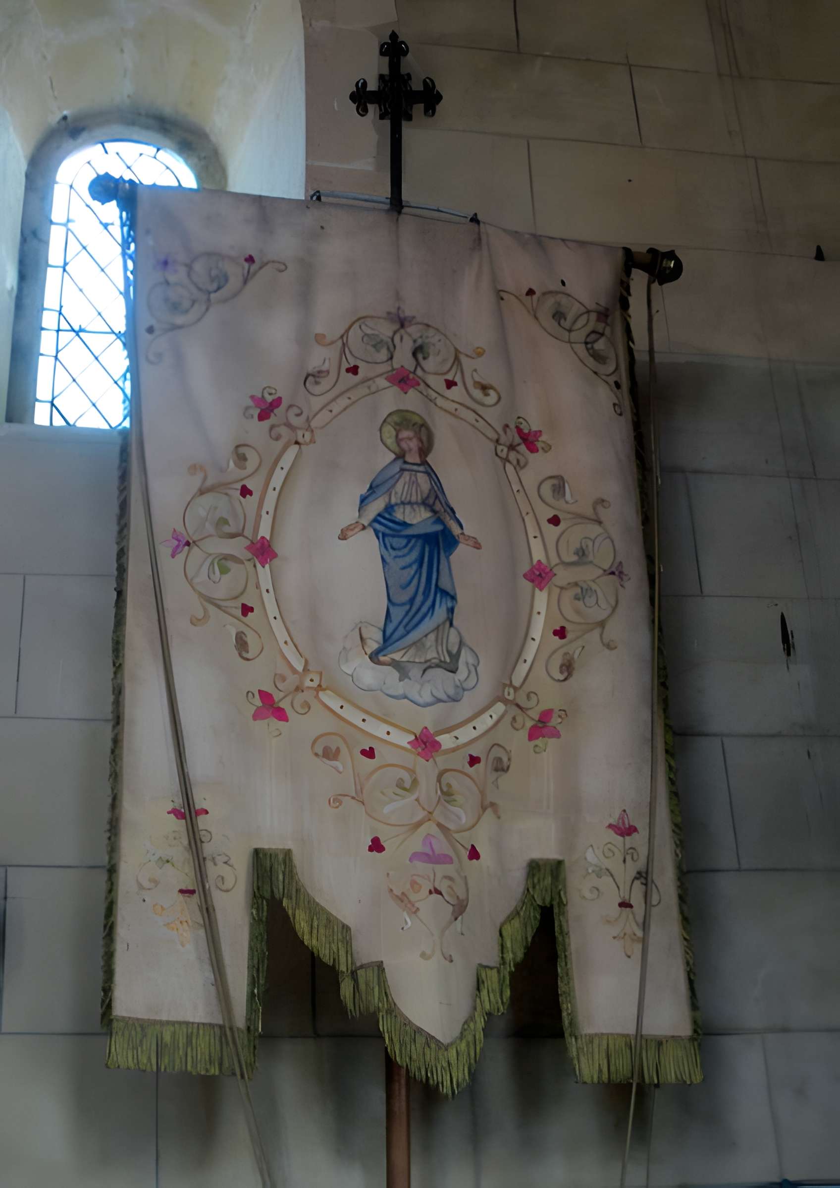 Église Saint-Vrain de Saint-Vrain