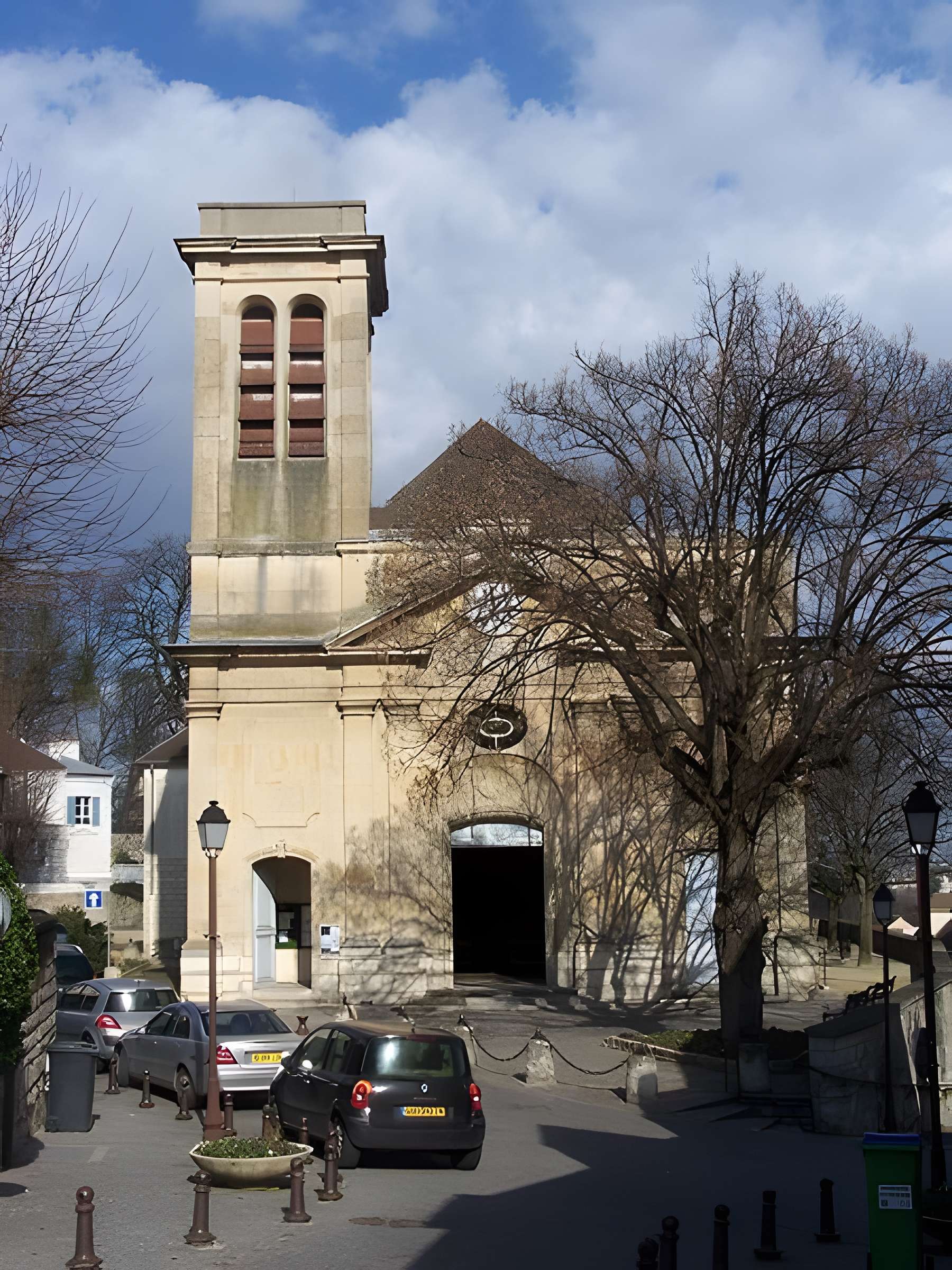 Église Saint-Wandrille du Pecq 