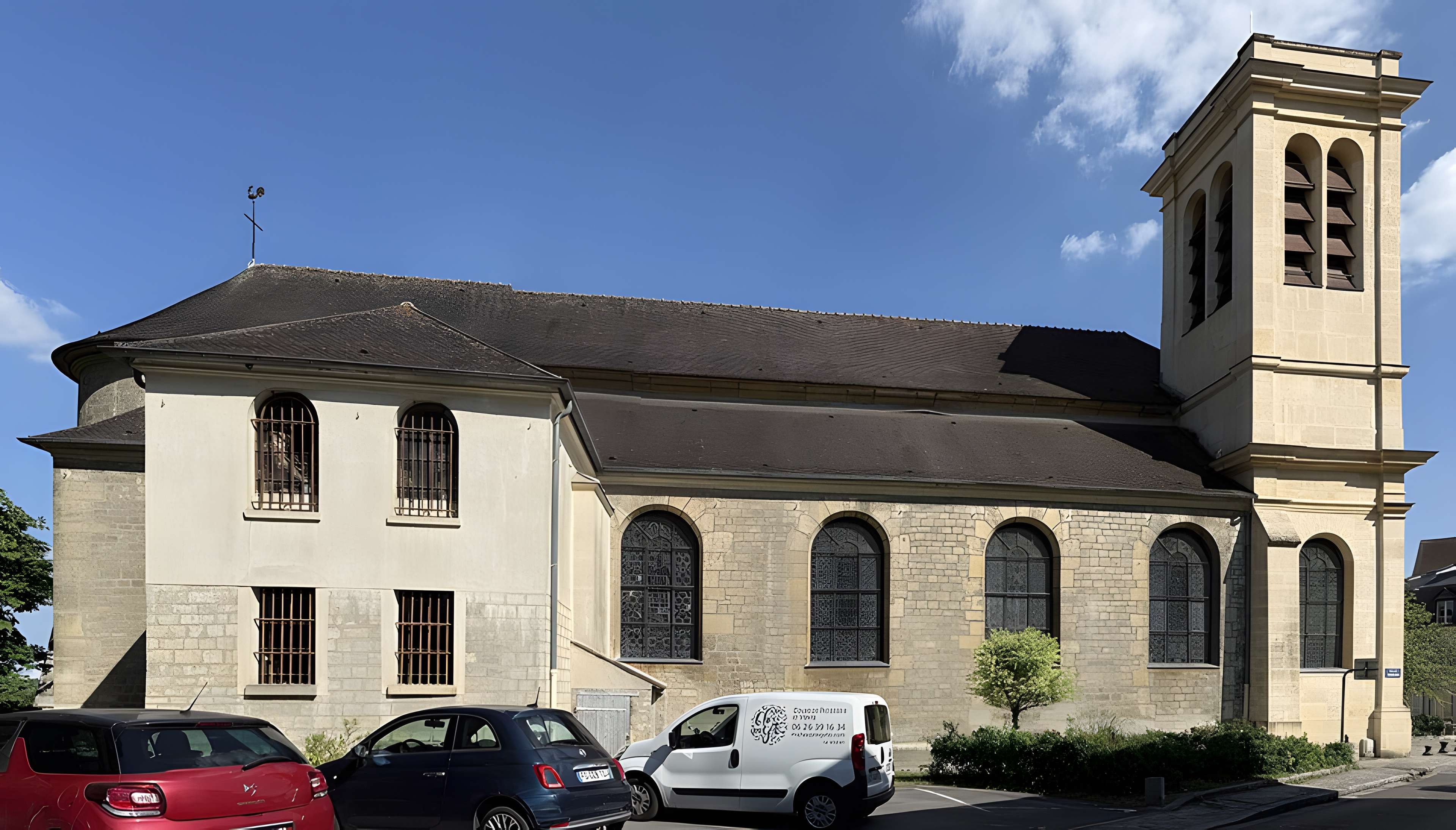 Église Saint-Wandrille du Pecq